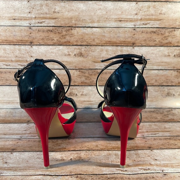CR Collection Red and Black Bowtie Stilettos - Picture 5 of 9